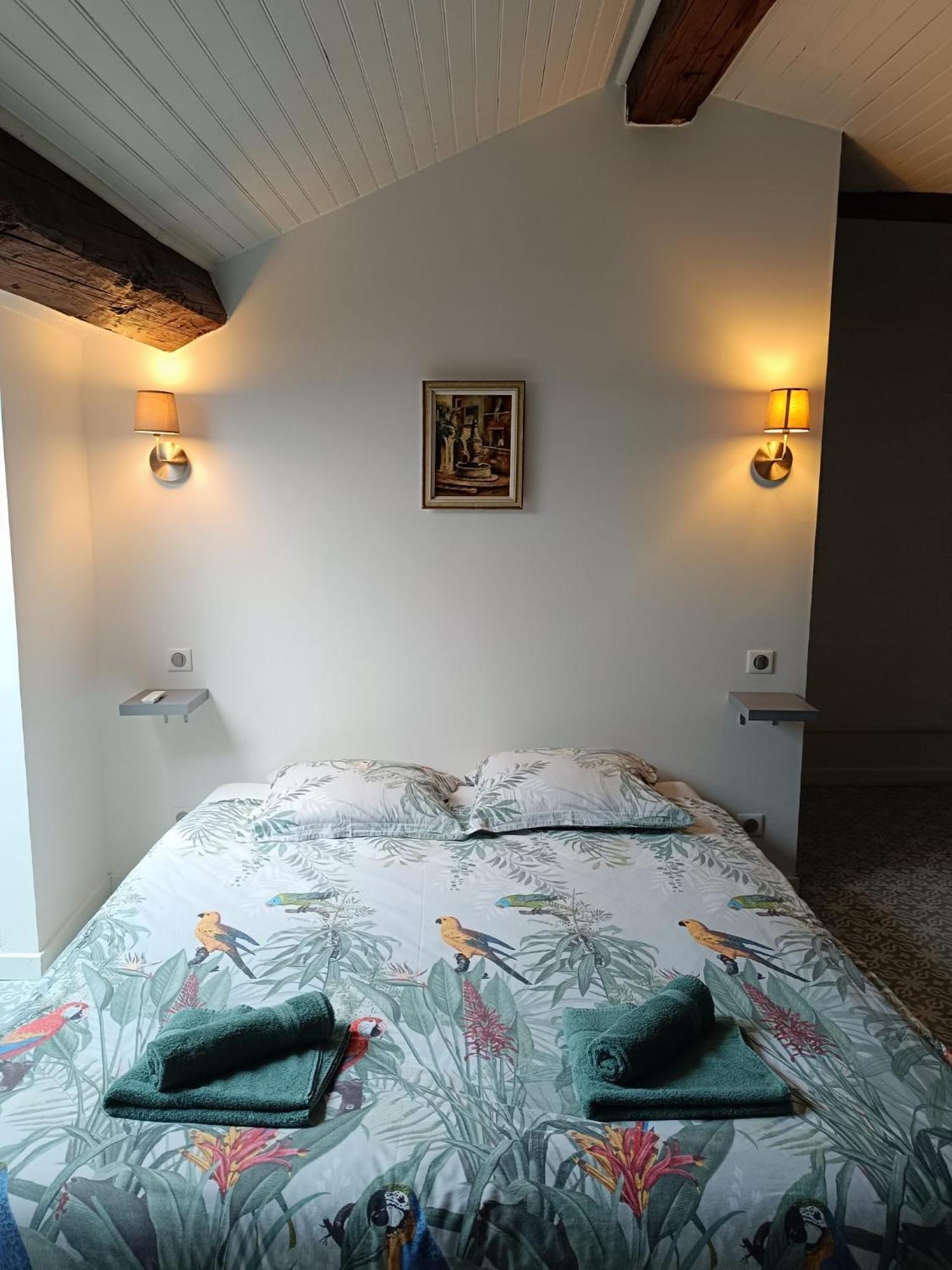 Sejourner Au Chateau De La Roue Grand Appartement Lissieu Exteriör bild
