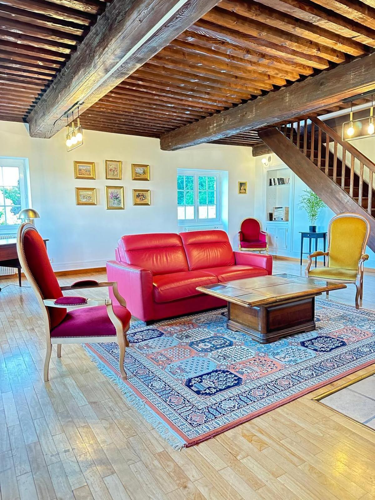 Sejourner Au Chateau De La Roue Grand Appartement Lissieu Exteriör bild